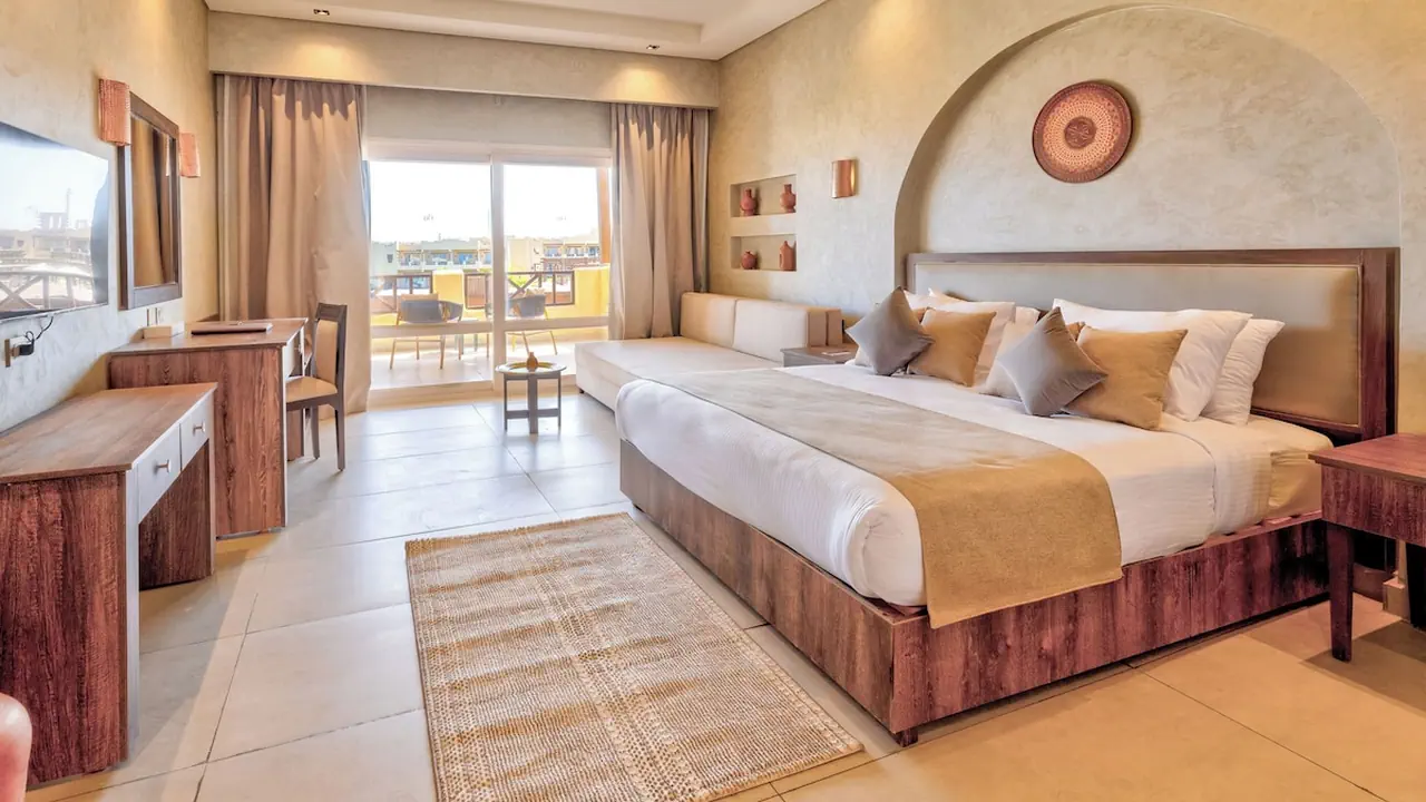 الفندق ترو بيتش ريزورت - مرسى علم